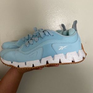 Women’s 8.5 Reeboks